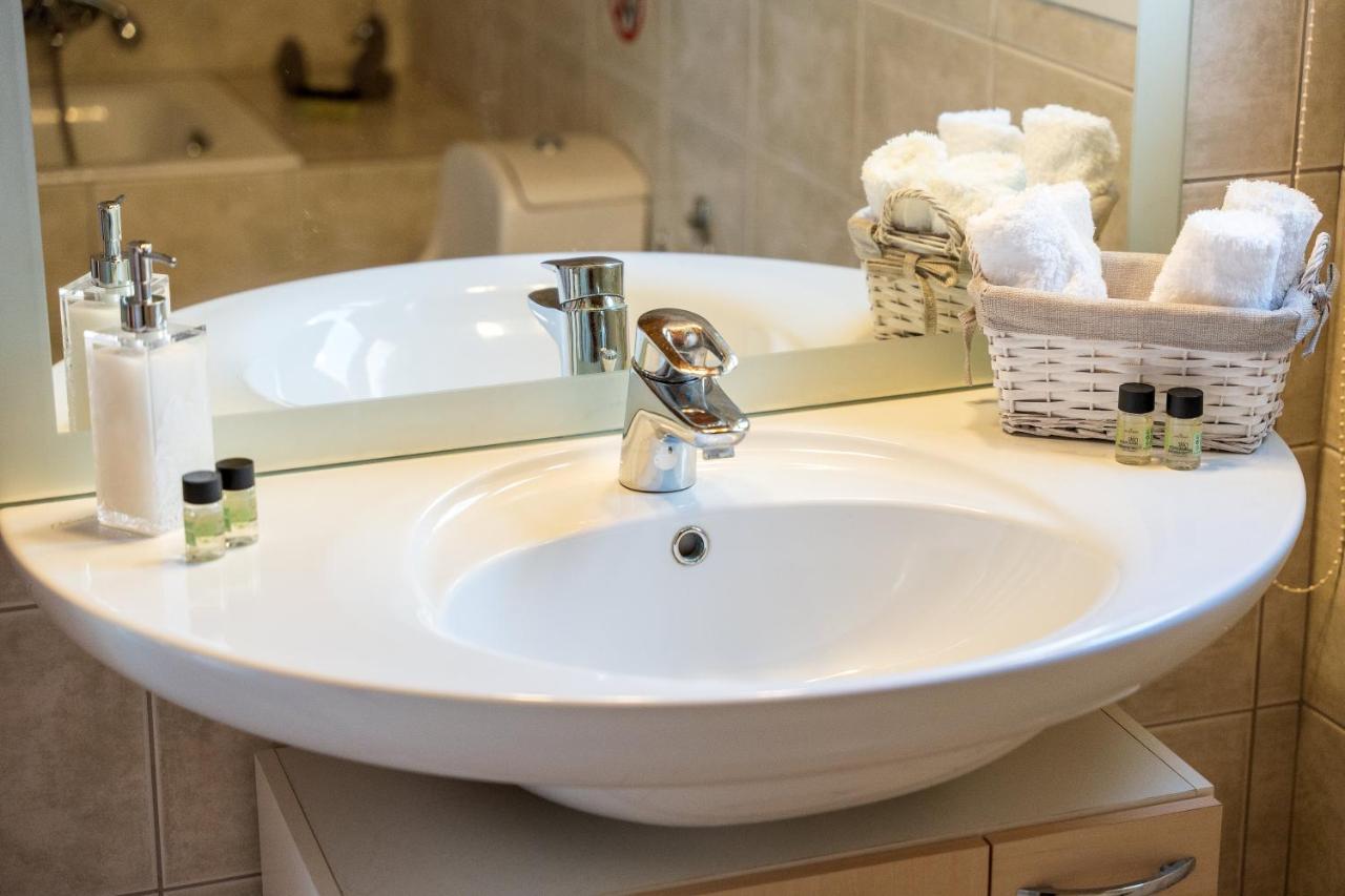 Grand Square Apartment Аргостолион Екстериор снимка