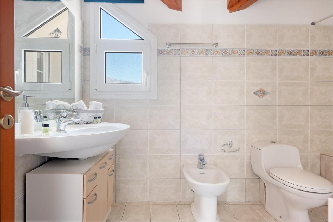 Grand Square Apartment Аргостолион Екстериор снимка