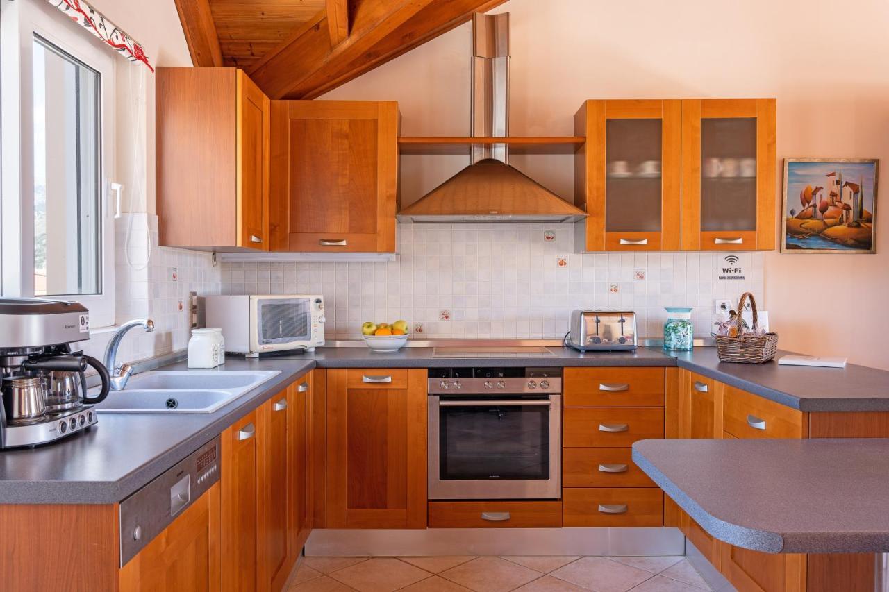 Grand Square Apartment Аргостолион Екстериор снимка
